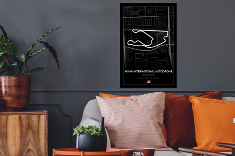 Poster mit Rahmen - Rennstrecke - Vereinigte Staaten - Formel 1 - Miami International Autodrome - Rennstrecke - Schwarz - Vertikal-2