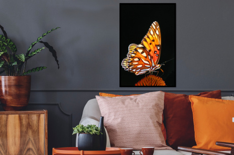 Poster met lijst - Vlinder - Bloemen - Insect - Portret - Zwart - Oranje - Staand-2