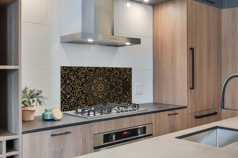Spritzschutz Küche - Goldenes Muster auf schwarzem Hintergrund-thumbnail-2
