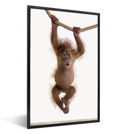 Poster mit Rahmen - Affe - Tiere - Kinder - Orang Utan - Jungen - Mädchen - Vertikal