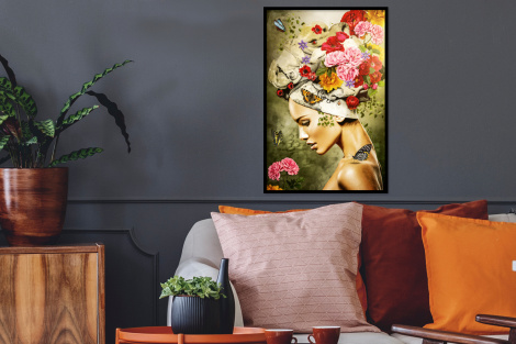 Poster mit Rahmen - Frau - Blumen - Farben - Schmetterlinge - Rosen - Kopftuch - Vertikal-thumbnail-2
