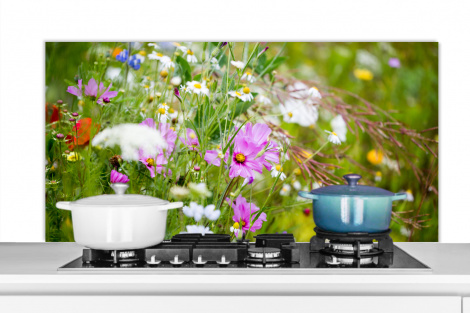 Spritzschutz Küche - Blumen - Natur - Grün - Gras - Lila - Weiß