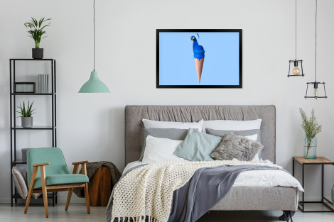 Poster met lijst - Pauw - IJshoorntjes - IJs - Blauw - Vogel - Liggend-4
