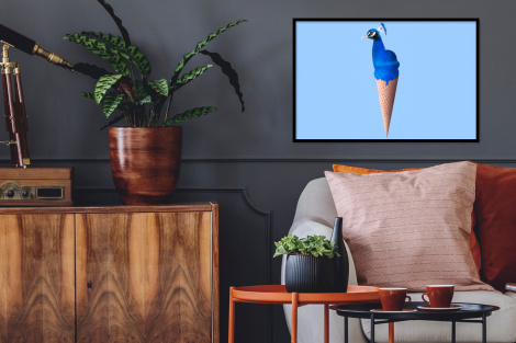 Poster met lijst - Pauw - IJshoorntjes - IJs - Blauw - Vogel - Liggend-2