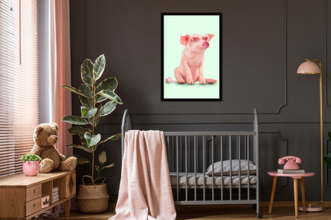 Poster met lijst - Varken - Roze - Bril - Stopcontact - Dieren - Staand-3