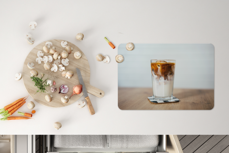 Premium placemats (6 stuks) - Een kop ijskoffie op een houten tafel - 45x30 cm-thumbnail-4
