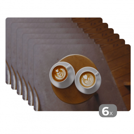 Premium placemats (6 stuks) - Twee koppen koffie met latte art worden vanaf boven weergegeven - 45x30 cm-1