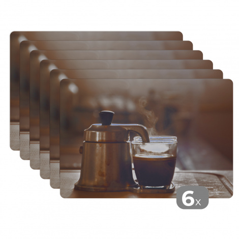 Tischset (6er Set) - Eine kleine Kaffeekanne mit zwei Tassen Kaffee - 45x30 cm-1