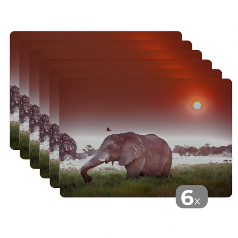 Tischset (6er Set) - Roter Sonnenuntergang über einem Elefanten im Gras - 45x30 cm