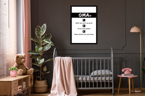 Poster met lijst - Quotes - Oma is de allerliefste - Spreuken - Oma - Staand-3