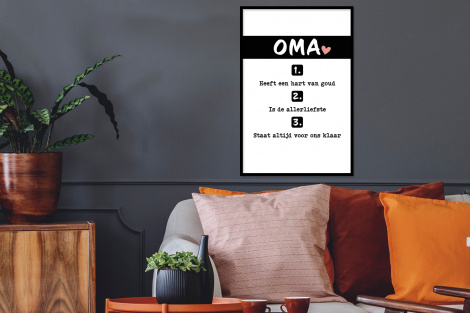 Poster met lijst - Quotes - Oma is de allerliefste - Spreuken - Oma - Staand-2