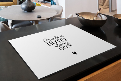 Inductiebeschermer - Quotes - Spreuken - Oma - Grandma's hotel always open-2