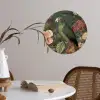 Groene papegaai - Kleurrijke bloemen - Donkere achtergrond Wandcirkel behangsticker klein -sfeer3