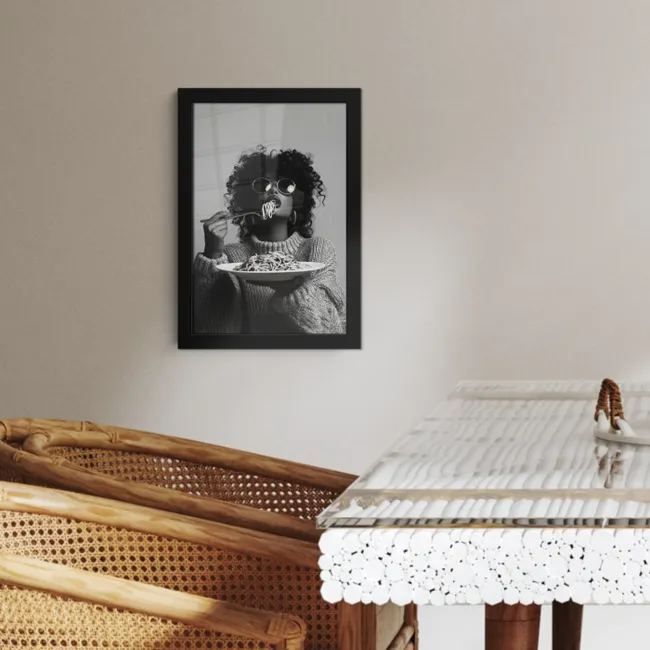 Vrouw - Pasta - Zwart - Wit KitchenYeah - Keuken - Fotolijst klein -sfeer3