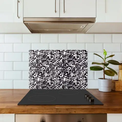 Spat - Stippen - Zwart - Wit keuken achterwand spatscherm klein 900 -sfeer2
