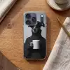 Coltrui - Hond - Bril - Mok Telefoonhoesje iPhone 17 Pro klein -sfeer1