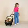 Tijger in bloemenveld met vlinders en zonlicht Kinderkoffer - Zwart klein -sfeer1