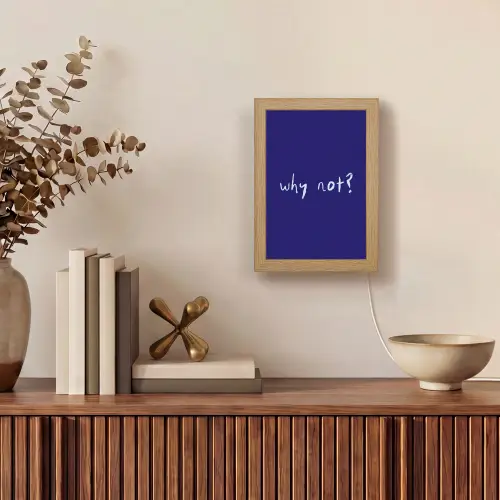 Why not - Blauw - Handgeschreven Light Box met kabel (Tafellamp) klein -sfeer2
