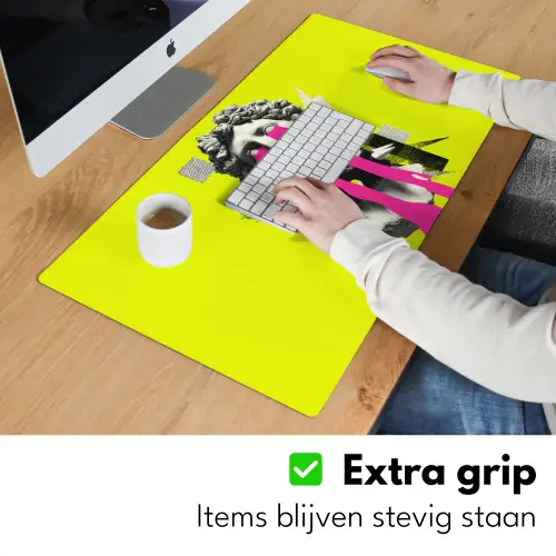 Buste - Verf - Geel Muismat XXL klein -sfeer3