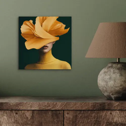 Vrouw - Hoed - Geel aluminium wit klein -sfeer2