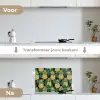 Patroon - Tropisch - Ananas - Illustratie keuken achterwand spatscherm klein 900 -voor_na_NL