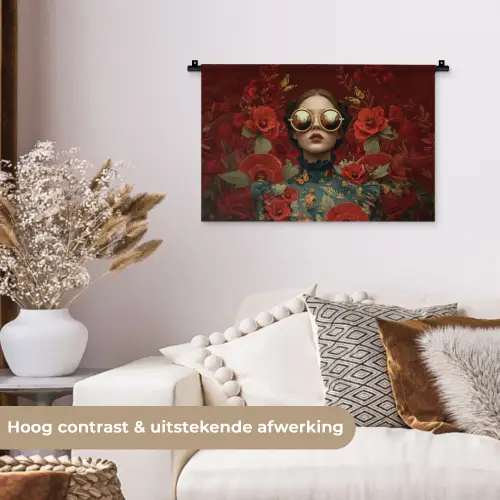 Bloemen - Dieprood - Zonnebril - Vrouw Wandkleed katoen klein -sfeer1
