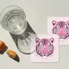 Tijger - Glitterzonnebril - Roze onderzetter kurk middel -sfeer4