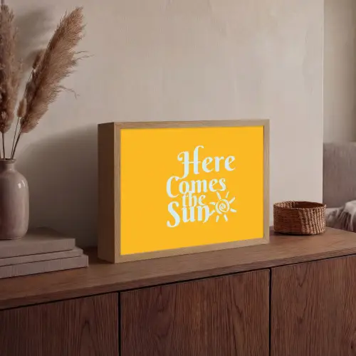 Geel - Blauw - Here comes the sun Light Box met batterij (Wandlamp) middel -sfeer2