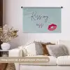 Kiss my ass - Lip - Blauw Wandkleed katoen middel -sfeer1