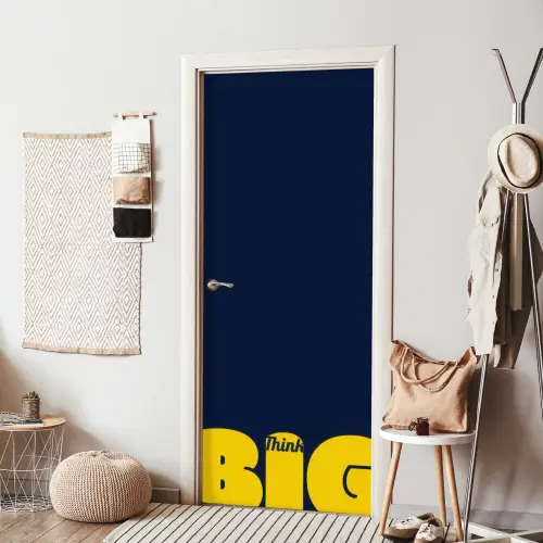 Think big - Blauw - Geel deurposter klein -sfeer6
