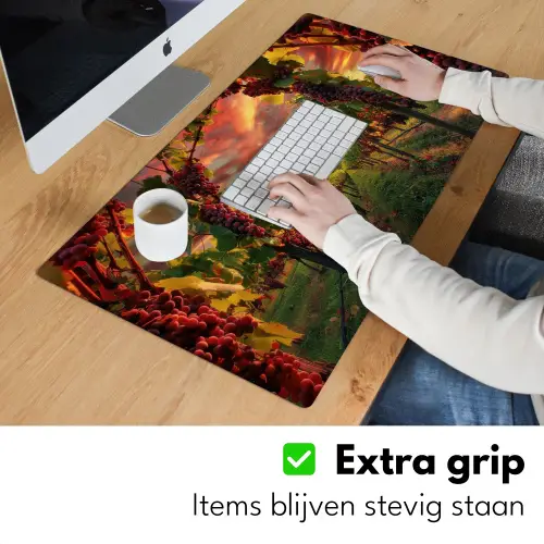 Wijngaard - Druiven - Zonsondergang Muismat XXL klein -sfeer3