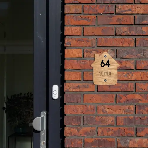Licht hout - Modern Naambord Huisje klein -sfeer2