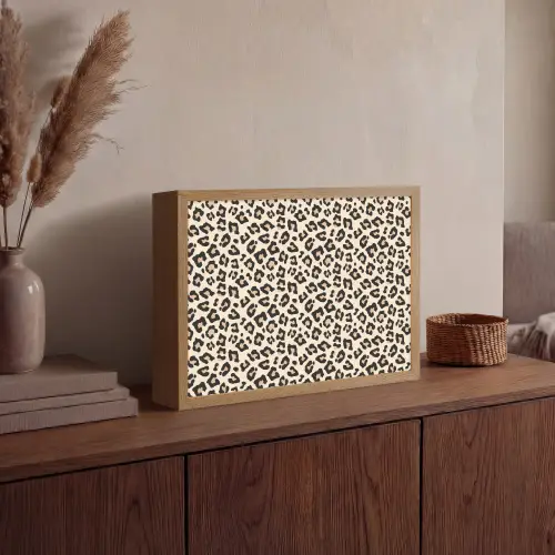 Panterprint - Patroon - Bruin Light Box met batterij (Wandlamp) middel 907 -sfeer2