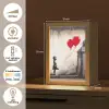 Kunst - Meisje - Ballonnen - Hart - Grijs Light Box met kabel (Tafellamp) klein -USP_NL