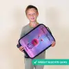 Roze harig monster met grote ogen Kinderkoffer - Zwart klein -sfeer4_NL