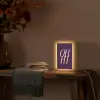 Oh hi - Paars - Minimalistisch Light Box met kabel (Tafellamp) klein -sfeer4