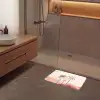 Palmbomen - Heuvels - Minimalistisch - Zachtroze Badmat klein -sfeer2
