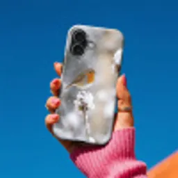 Roodborstje - Gedroogde bloem - Sneeuw - Winter - Vertederend Toughcase MagSafe Apple iPhone 17 klein -Sfeer1V