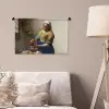 Het melkmeisje - Schilderij van Johannes Vermeer Wandkleed katoen klein -sfeer4