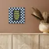 Patroon - Geblok - Blauw - Slow down you're doing fine aluminium wit klein -sfeer4