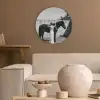 Vrouw - Paard - Artistiek Akoestische PET Vilt - Rond klein -sfeer1