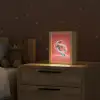 Voetballer - Bal - Lichtcirkel - Rood Light Box met kabel klein -sfeer1_kind