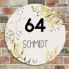 Gele bloemen - Modern Naambord Rond klein -sfeer2