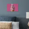Softijs - Edelstenen - Roze - Hoorntje poster papier klein -sfeer2