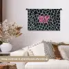 Panterprint - Zwart - Neonletters - Roze Wandkleed katoen klein -sfeer1