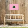 Yes fun - Groen - Roze Tuinposter op houten frame 2 cm dik klein -sfeer4