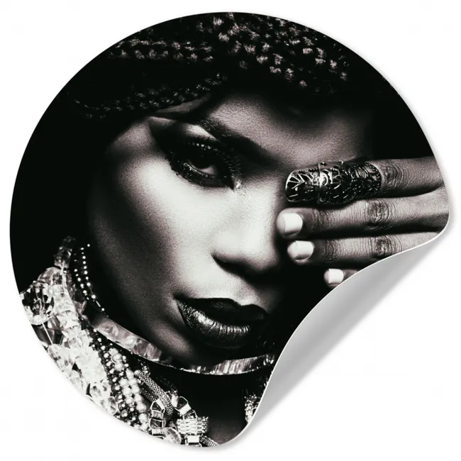 Vrouw - Sieraden - Ring - Make up - Zwart - Wit - Ketting Wandcirkel behangsticker klein -3d