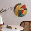 Abstract - Kerst - Goud - Rood - Groen Akoestische PET Vilt - Rond klein -sfeer3
