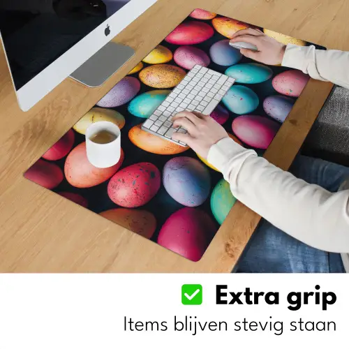 Kleurrijk - Paaseitjes - Spetters Muismat XXL klein -sfeer3