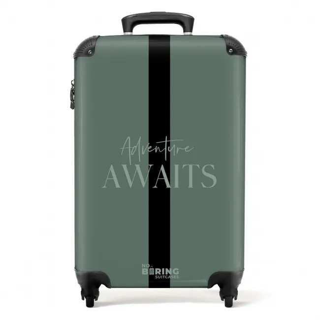 Groene achtergrond met tekst Adventure Awaits NBS - Handbagage koffer - Volwassenen Unisex middel -productfoto_recht